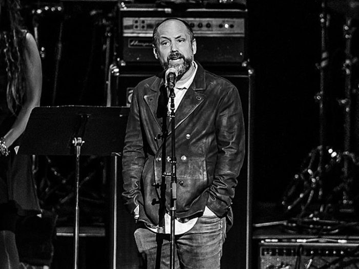 Bowie tribute @ Radio City Music Hall: Blondie, Pixies, Michael Stipe ... Michael stipe pixies cat power blondie amanda palmer more playing david bowie tribute concerts