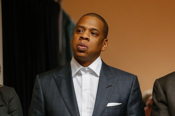 Jay z target of alleged extortion plot over master recordings