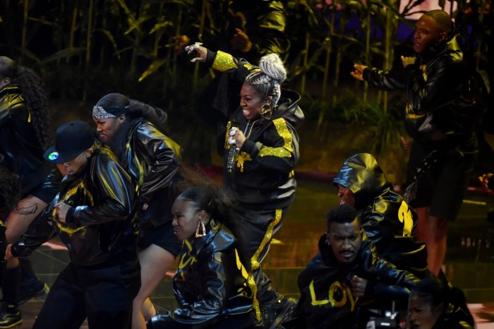 Missy Elliott's MTV VMAs Vanguard Performance 2019 | PS Entertainment Watching missy elliott get her long overdue moment at the vmas