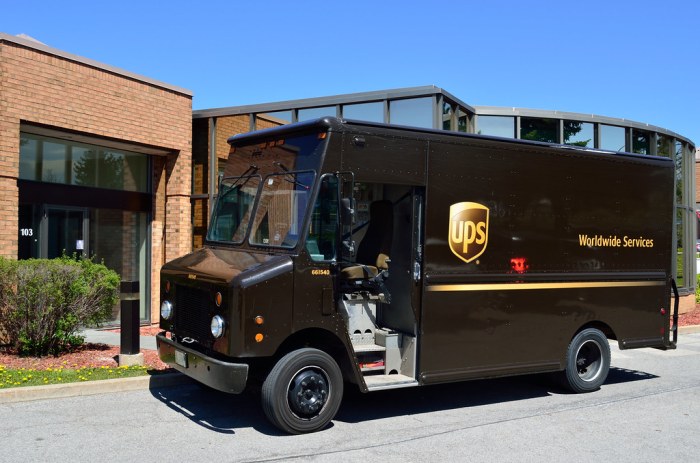 UPS van | UPS van | Open Grid Scheduler / Grid Engine | Flickr Ups Mail Innovations Expedited