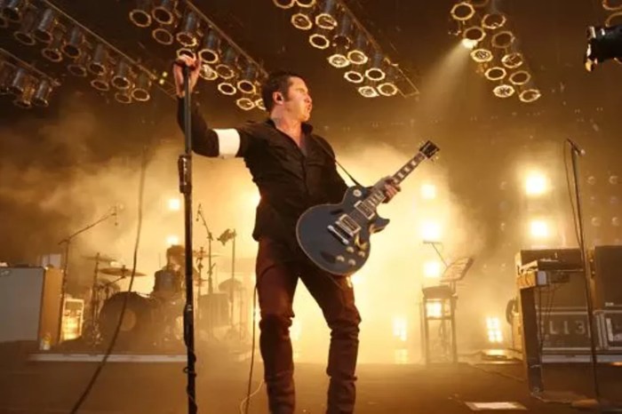 Jane's Addiction and Nine Inch Nails at Fiddler's Green | Denver ... Nine inch nails janes addiction and street sweeper release tour ep