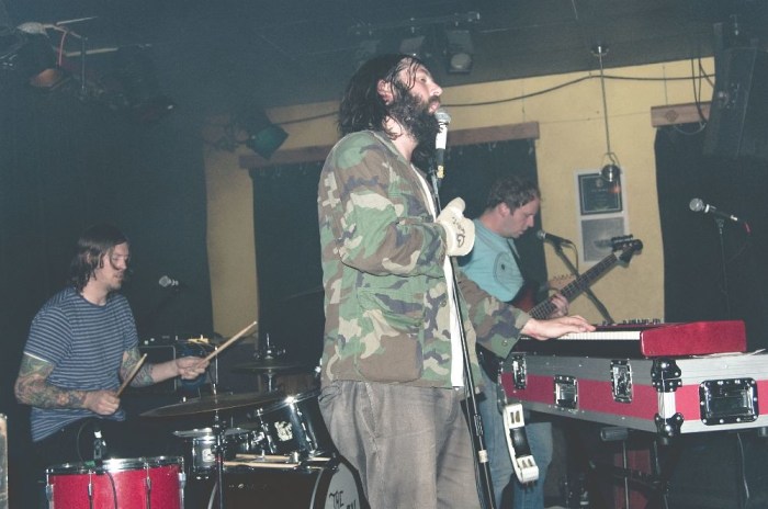 Foxygen woods cass mccombs supergroup fresh onlys more to play woodsist pioneertown fest
