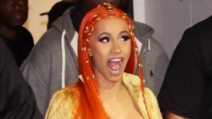 Watch: Cardi B Brings The Funny On 'Carpool Karaoke' [Full Episode ... Watch cardi b perform get a driving lesson on carpool karaoke