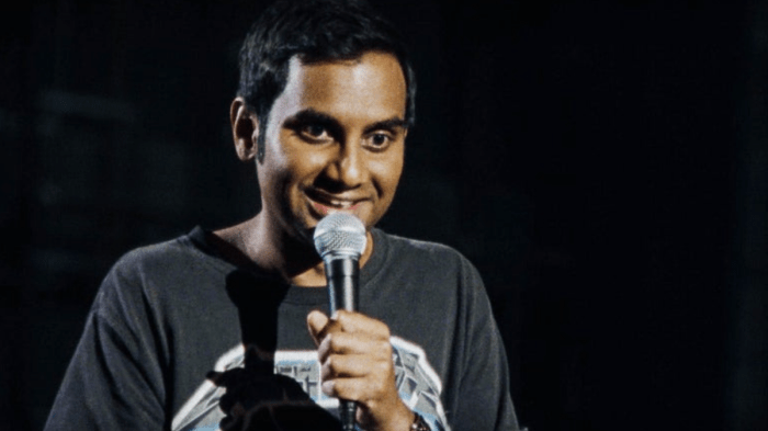 Aziz ansari performs for first time since sexual misconduct allegation