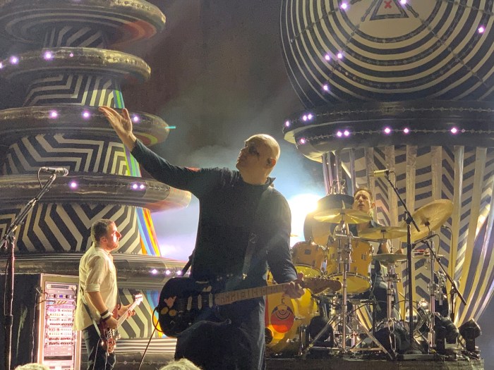 Manchester Arena to Reopen After Terror Attack With Benefit Concert ... Noel gallagher to headline manchester arena reopening concert after bombing