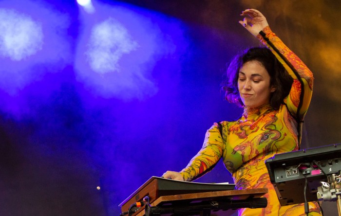 Dreamstate | Kelly Lee Owens Kelly lee owens spaces