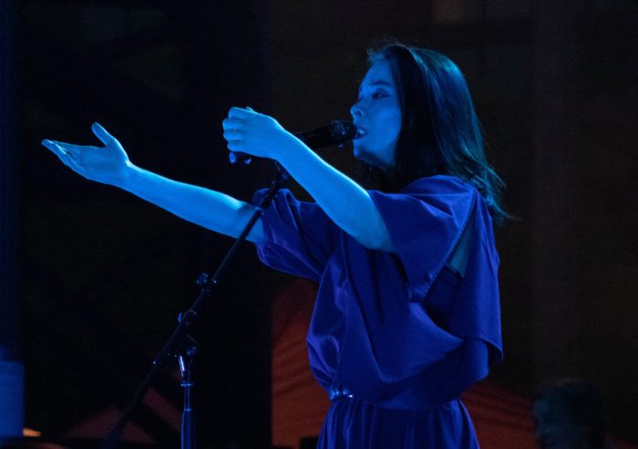 Twin sisters alexa and jessica viscius on creating this year s ... Mr twin sister perform fantasy and out of the dark at pitchfork music festival