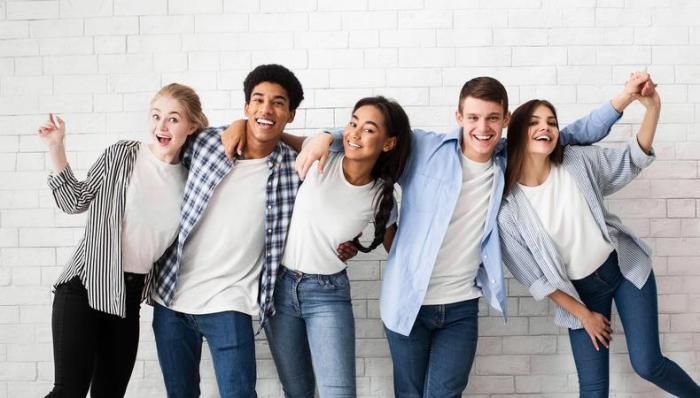 How to Become a Teenage Model This Year: Ultimate Guide - momma teen Become a Model when You Are a Teen