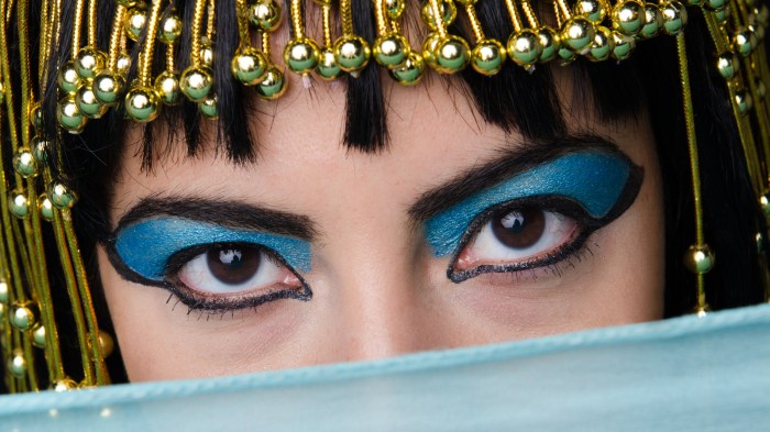 The History Of Makeup In Ancient Egypt Explained The History Of Makeup In Ancient Egypt Explained