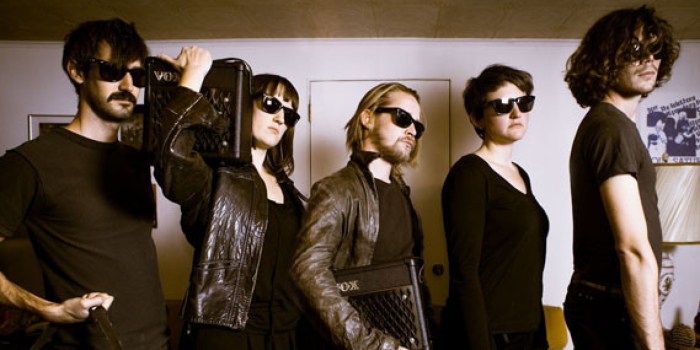 Macaulay Culkin’s Pizza-Themed Velvet Underground Cover Band : r ... Listen macaulay culkin has a pizza themed velvet underground cover band the pizza underground