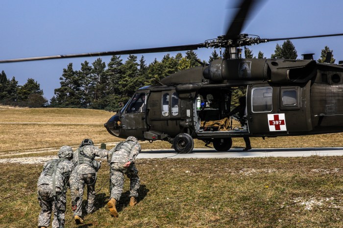 Care under Fire | Article | The United States Army Militarie gun life under the gun