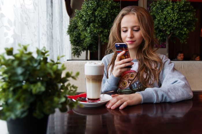 200 Ideas To Text Girl After First Date And 20 Rules | Sarah Scoop How Often to Text After the First Date