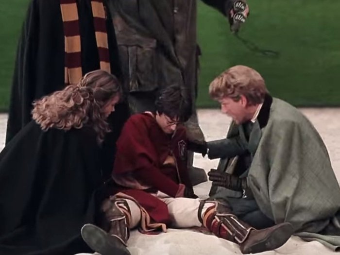 Why Can't Muggles See Hogwarts? - Harry Potter Explained - YouTube Muggle no harry potter chamber secrets