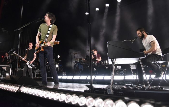 Snow Patrol Cancel Tour Due to Guitarist’s “Serious” Neck Injury Snow patrol cancel tour due to guitarists serious neck injury